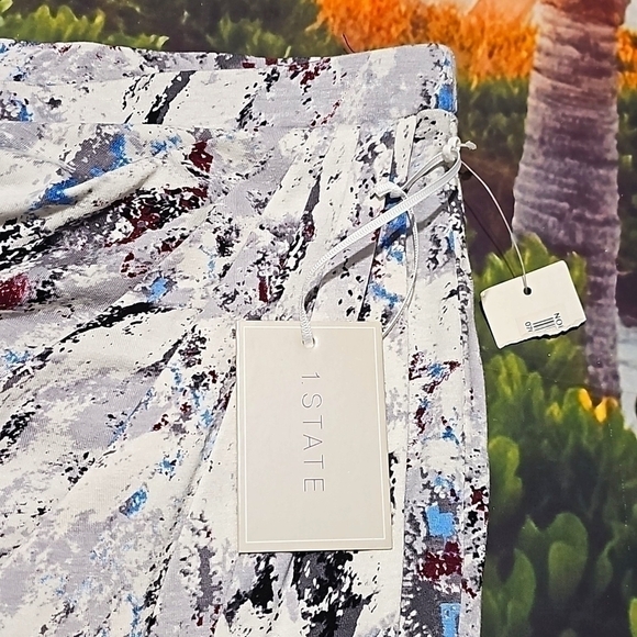1. State Unique Graphic Skirt Size Small NWT - Picture 3 of 6